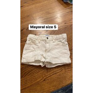 Mayoral size 5 white shorts girls